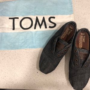 Toms Slip-On shoes